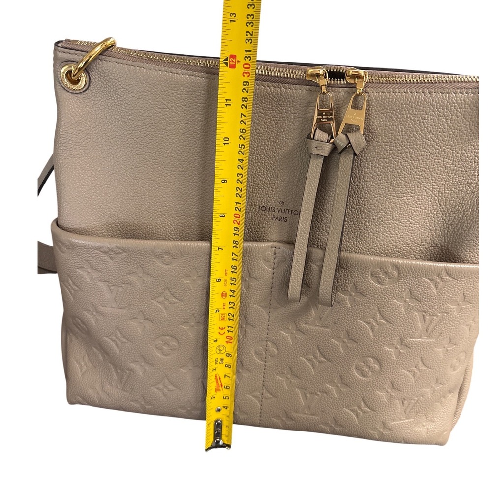 Louis Vuitton Maida Hobo MM Empreinte Leather Tourterelle (Turtle Dove/Taupe) - Picture 12 of 16